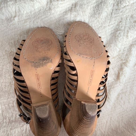 Vince Camuto Peep toe booties heels size 7 tan - Picture 7 of 8